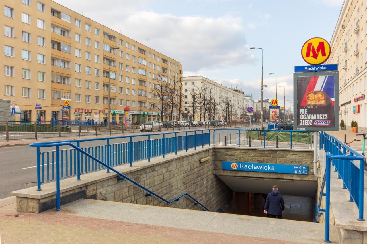 Metro Raclawicka Red Apartment Varsóvia Exterior foto